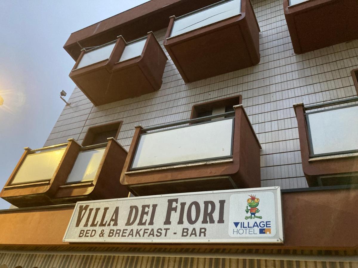 Hotel Villa Dei Fiori Bellaria – Igea Marina Kültér fotó