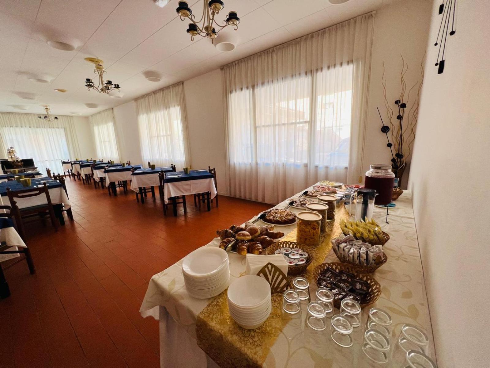 Hotel Villa Dei Fiori Bellaria – Igea Marina Kültér fotó