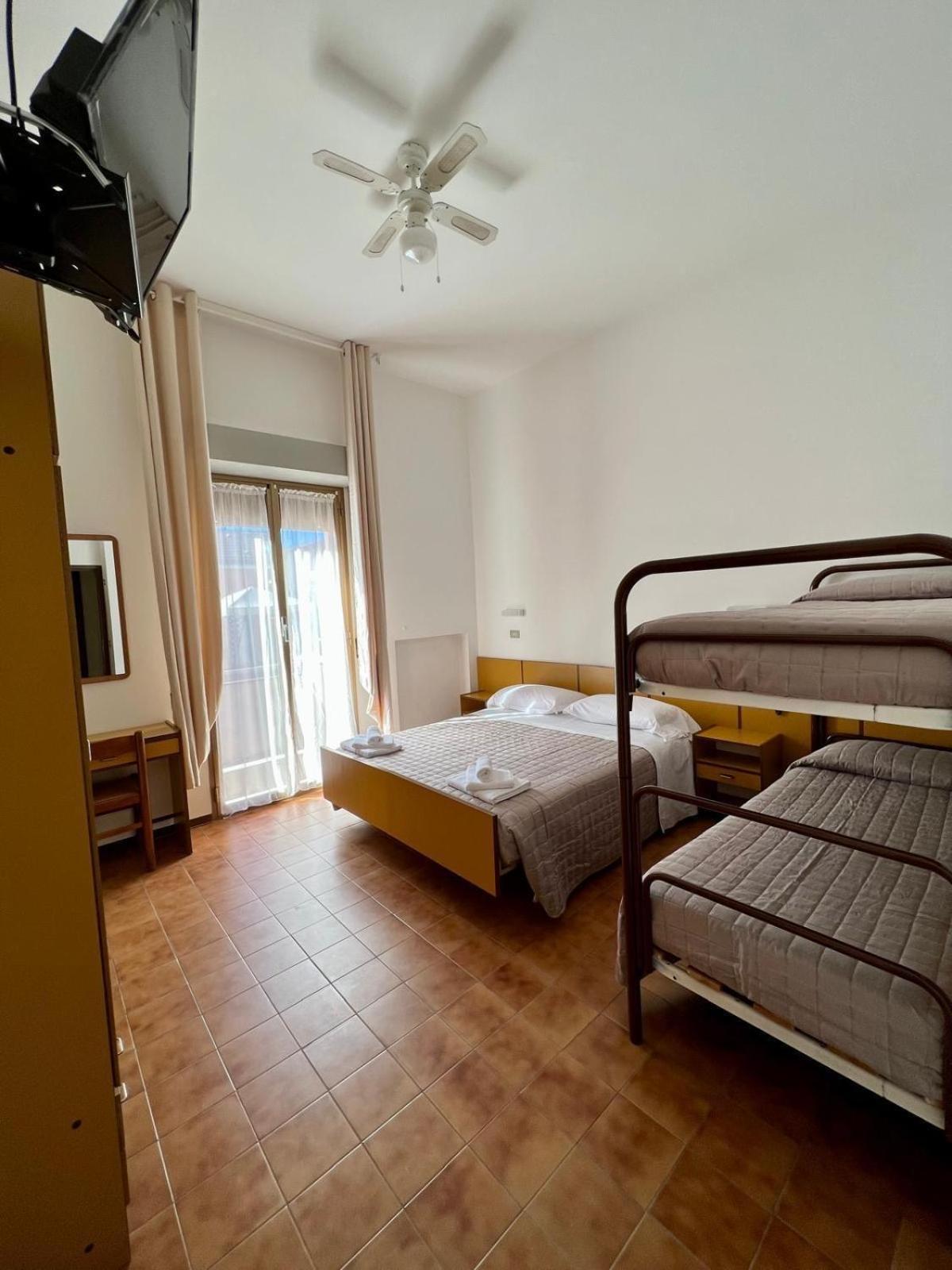 Hotel Villa Dei Fiori Bellaria – Igea Marina Kültér fotó