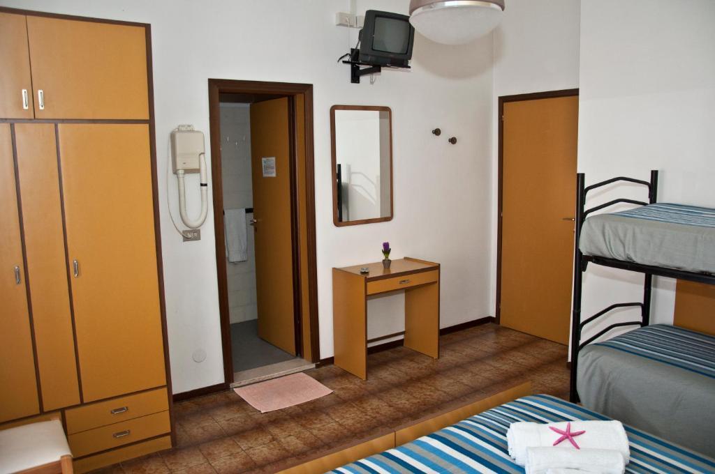 Hotel Villa Dei Fiori Bellaria – Igea Marina Szoba fotó